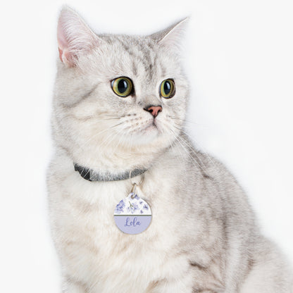 Cat wearing the lavender hydrangea personalized pet tag