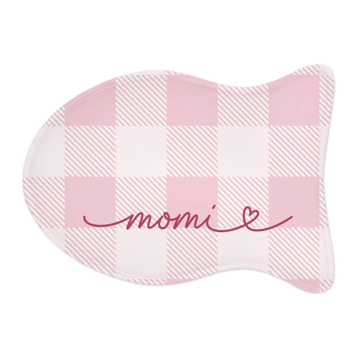 Pink checkered fish-shaped personalized cat feeding mat with the name Momi in red script